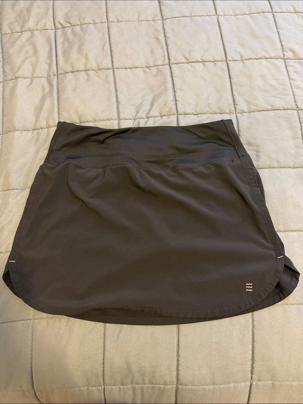 FreeFly Small Like New Women's Black Athletic Skort